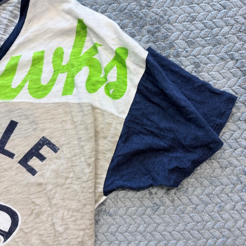 Touch by Alyssa Milano Seattle Seahawks T-shirt size large - Picture 5 of 12